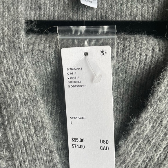 NWOT Urban Outfitters Gray Textured Knit Cardigan Vest - Picture 3 of 3